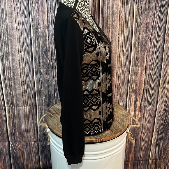 Maurice’s Sweater- small - Picture 8 of 8